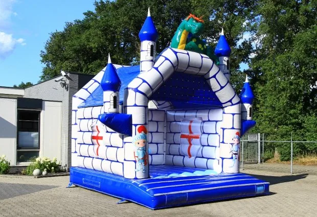 Springkussen kasteel